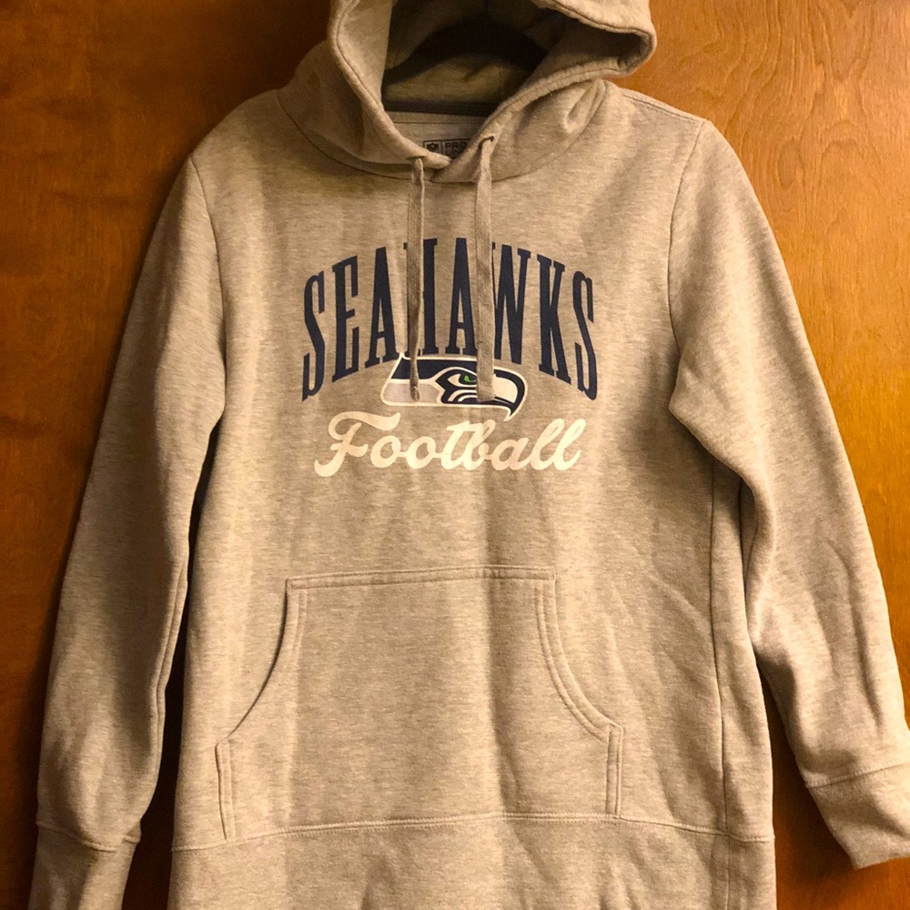 Brand New Women’s NFL Seattle Seahawks Sweatshirt Hoodie (Size M)